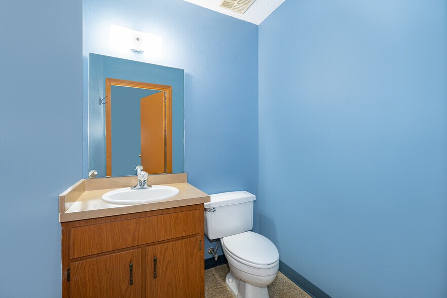 More Photos Of 13330 W Colonial Dr, Winter Garden Medical For Lease