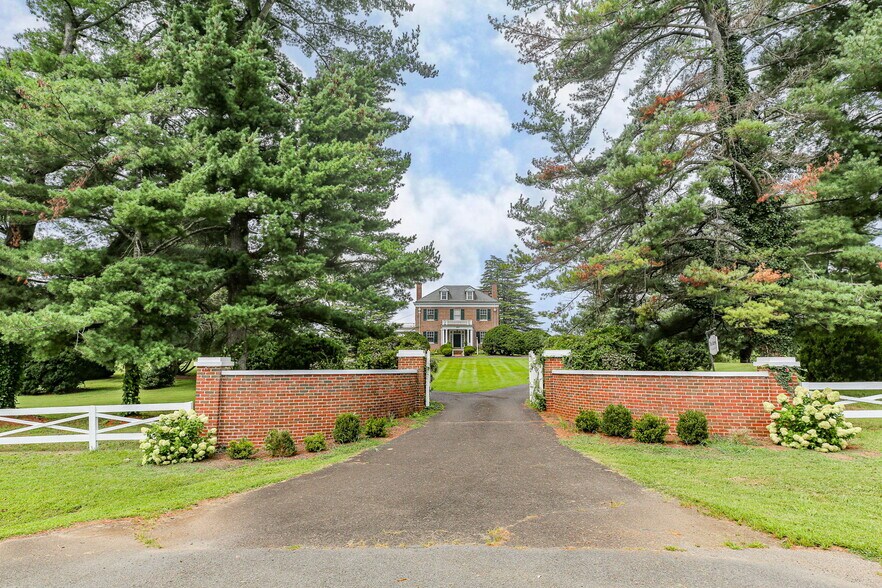 More Photos Of 590 N Madison Rd, Orange Land For Sale