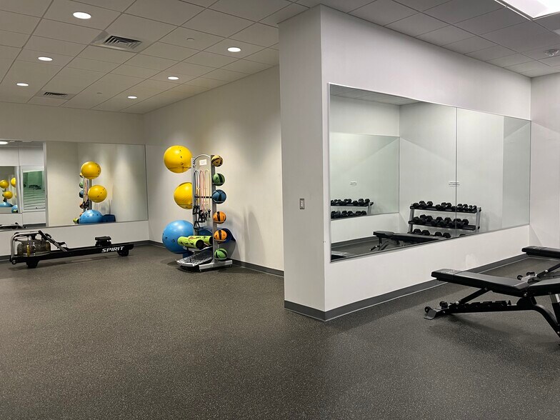 More Photos Of 420 20th St N, Birmingham Office For Lease