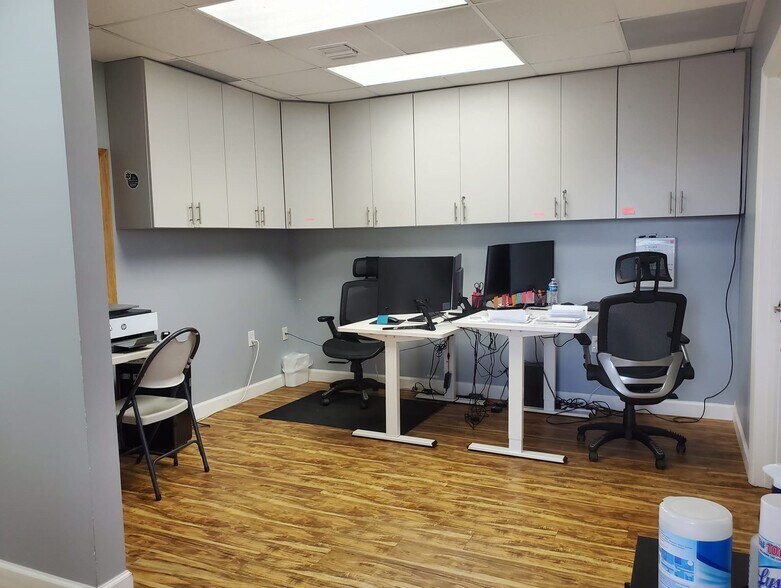 More Photos Of 1250 E Hallandale Beach Blvd, Hallandale Beach Office For Lease