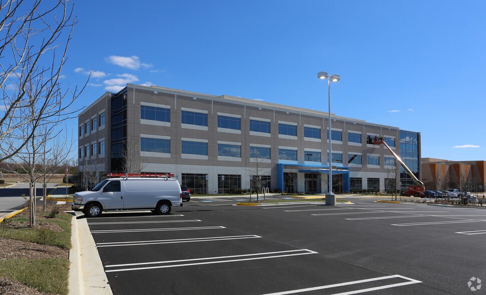 More Photos Of 7704 Matapeake Business Dr, Brandywine Medical For Lease