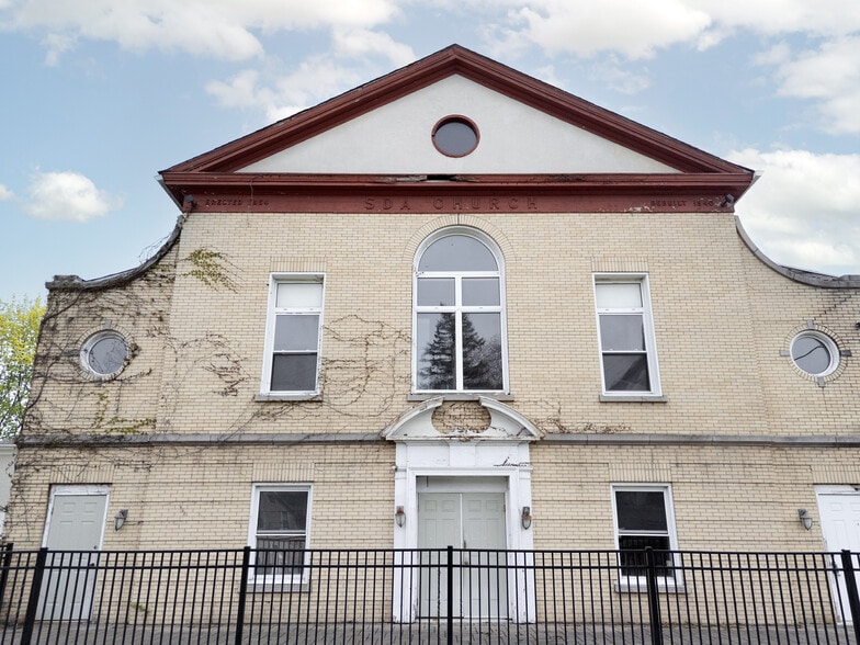 More Photos Of 24 W Union St, Kingston Religious Facility For Sale