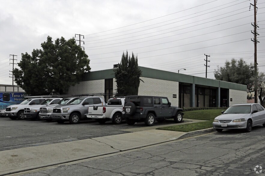 More Photos Of 9624 John St, Santa Fe Springs Unknown For Lease