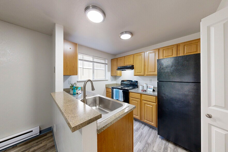 More Photos Of 9896 Enterprise Ln NW, Silverdale Apartments For Sale