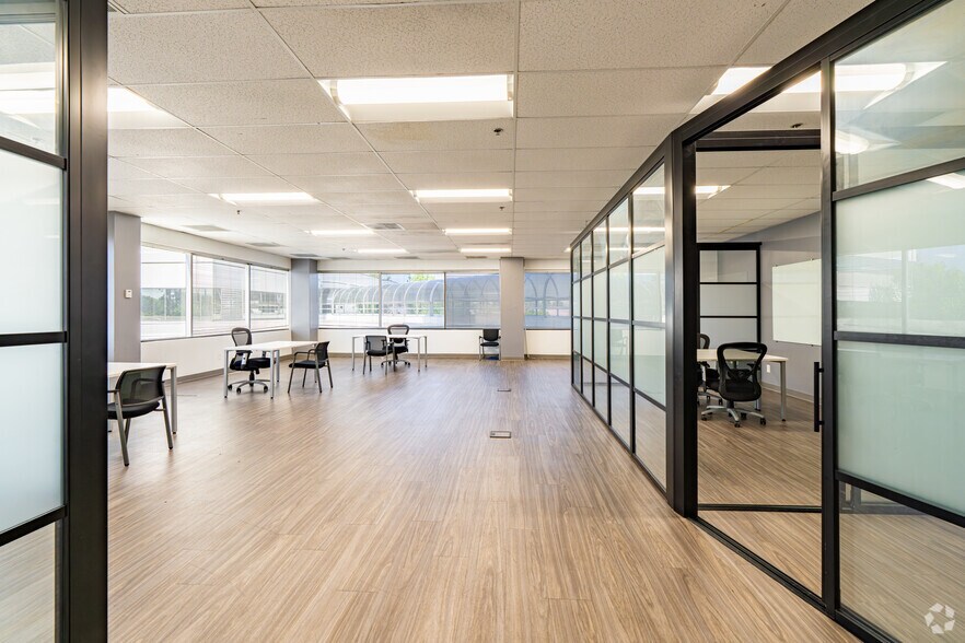 More Photos Of 4900 California Ave, Bakersfield Coworking Space