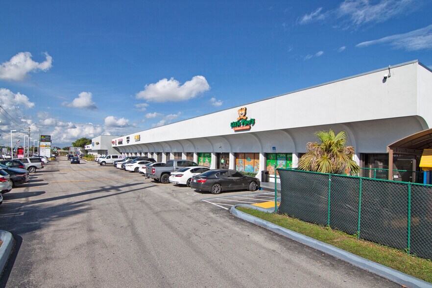 More Photos Of 15905-16095 NW 57th Ave, Miami Lakes Unknown For Lease