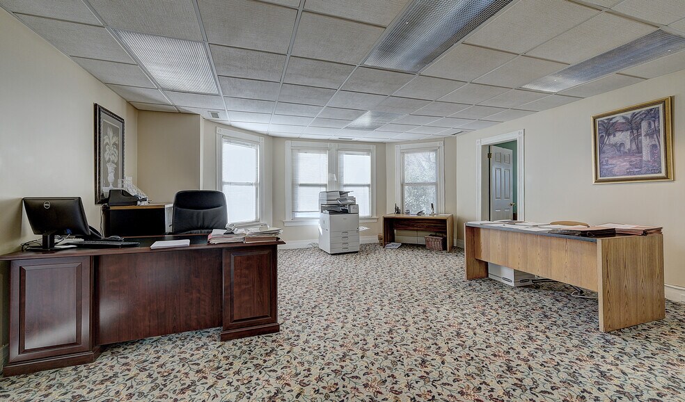 More Photos Of 10 S Prospect St, Verona Office Residential For Lease