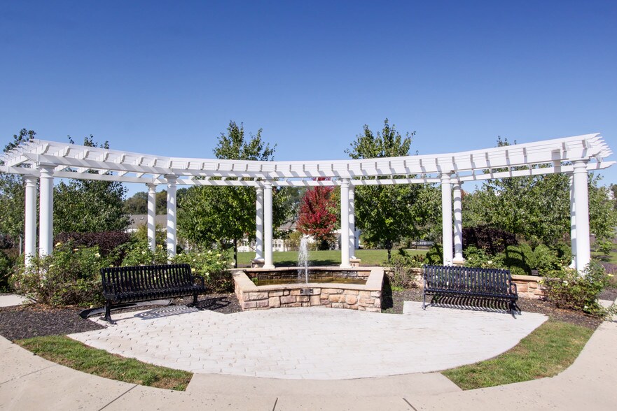 More Photos Of 400 Creekside Dr, Pottstown Unknown For Lease