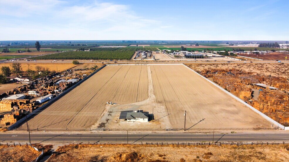 Primary Photo Of 3641 S Cherry Ave, Fresno Land For Sale