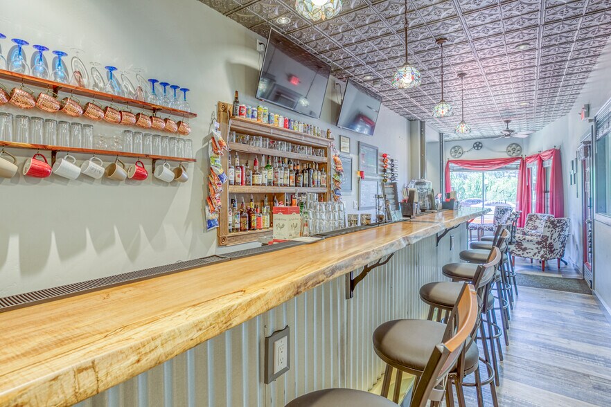 More Photos Of 418 Pagosa St, Pagosa Springs Movie Theatre For Sale