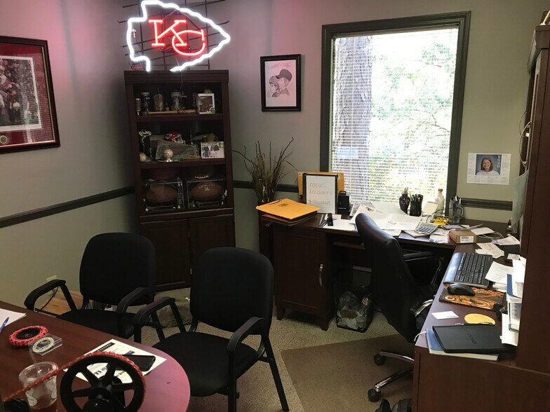 More Photos Of 2231 Victory Ln, Hoover Office For Lease