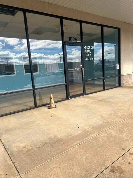 More Photos Of 1017-1029 N Westover Blvd, Albany Unknown For Lease