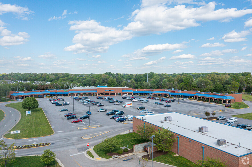 Primary Photo Of 1-34 Dunlop Village Cir, Colonial Heights General Retail For Lease