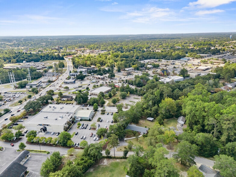 More Photos Of 104 Round Knob Rd, Lexington Office For Sale