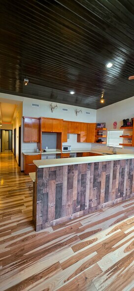 More Photos Of 4900 N Moorefield Rd, Mission Office Residential For Sale