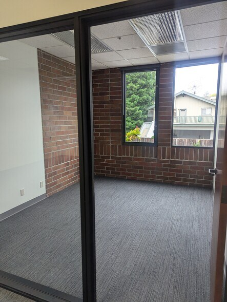 More Photos Of 133 Mission St, Santa Cruz Medical For Lease
