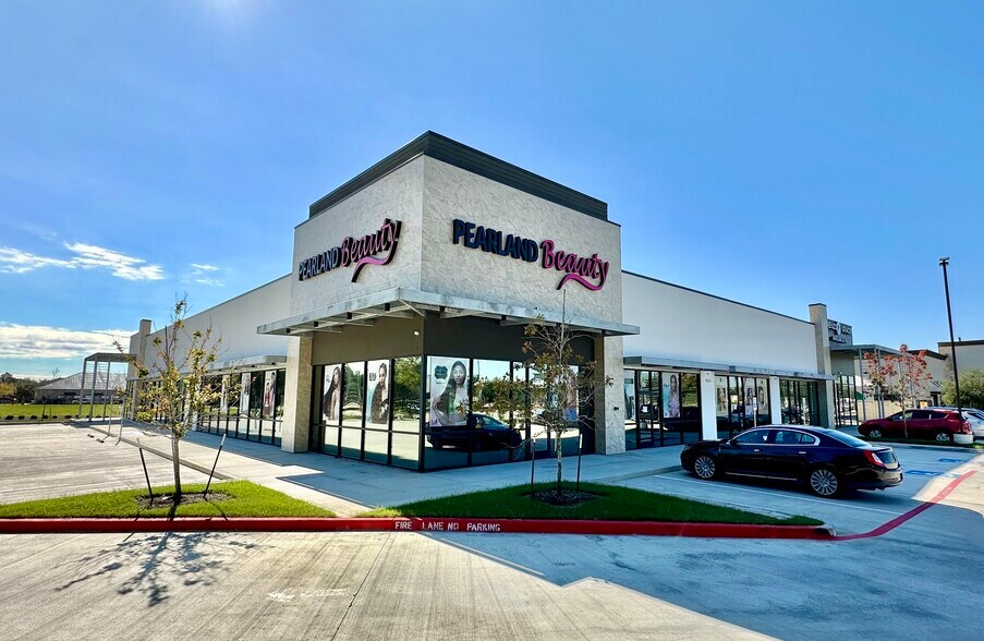 More Photos Of 2000 Reflection Bay Dr, Pearland Storefront Retail Office For Lease