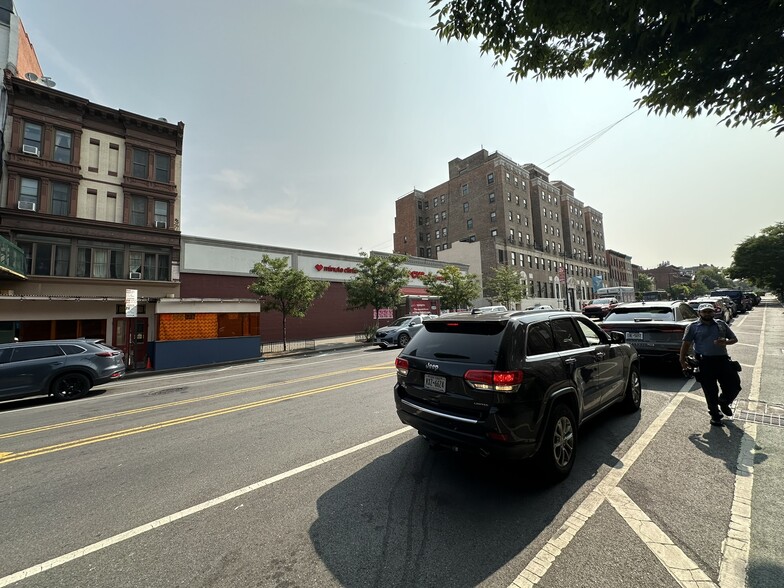 More Photos Of 332A 9th St, Brooklyn Office Residential For Lease