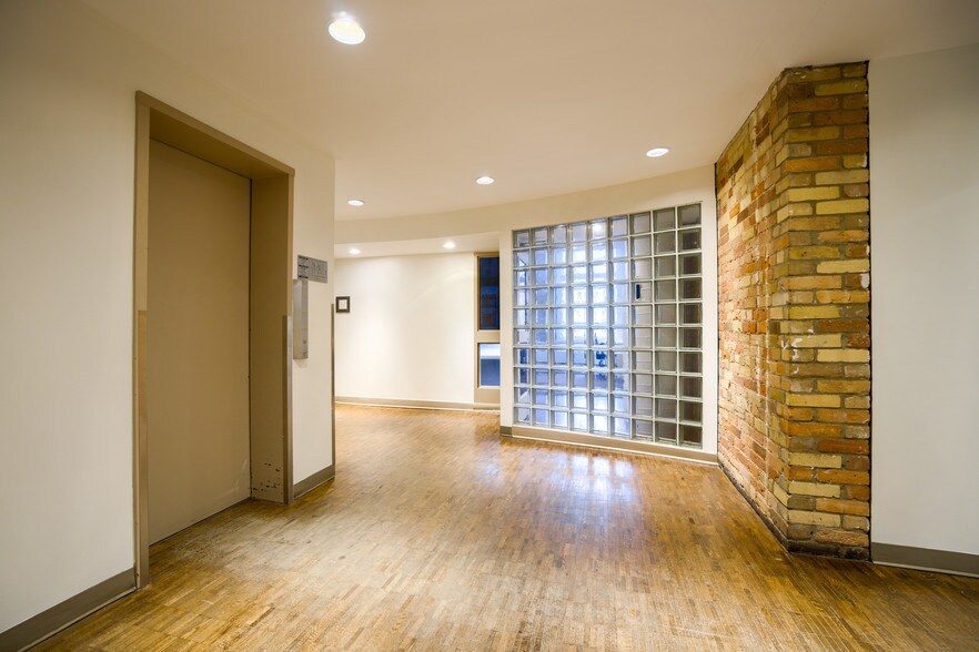 More Photos Of 45-55 Colborne St, Toronto Office For Lease