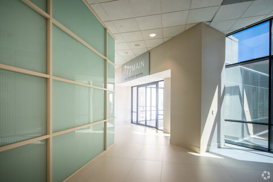 More Photos Of 777 Main St, Fort Worth Office For Lease