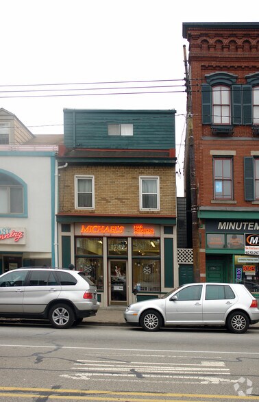 More Photos Of 1732 E Carson St, Pittsburgh Storefront Retail Residential For Lease