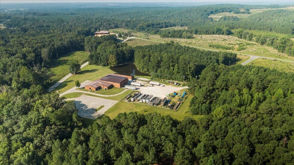 More Photos Of 704 State Road S-13-680, Jefferson Manufacturing For Lease