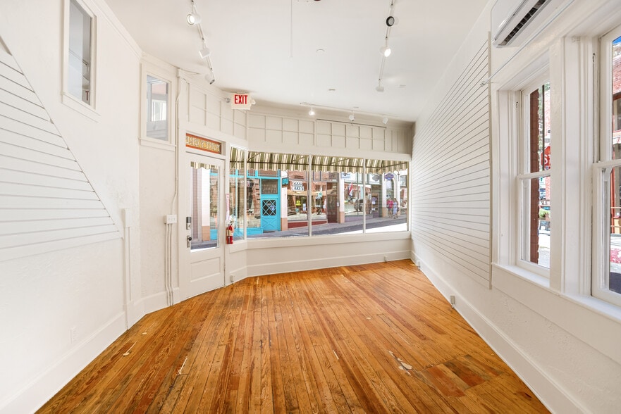 More Photos Of 41 N Main St, Bisbee Storefront Retail Residential For Sale