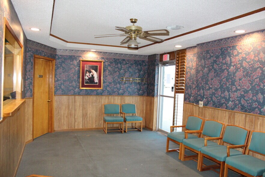 More Photos Of 628 4th St, Healdton Healthcare For Sale