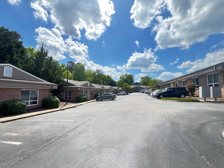 More Photos Of 3715 University Dr, Durham Medical For Lease