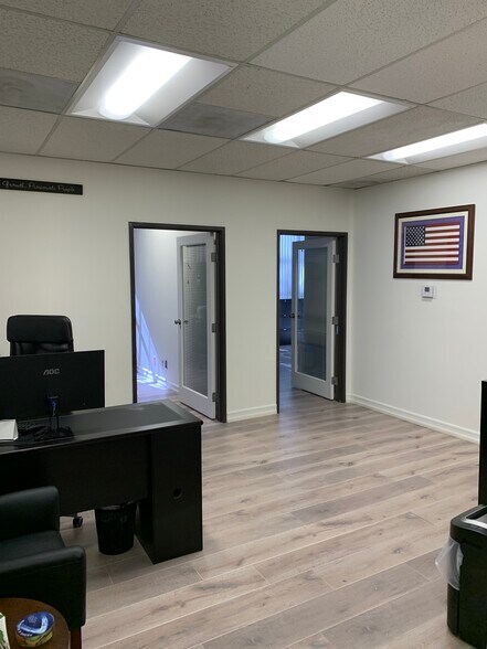 More Photos Of 20941-20945 Devonshire St, Chatsworth Medical For Lease