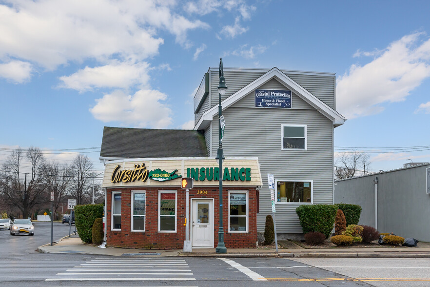 Primary Photo Of 3904 Merrick Rd, Seaford Storefront Retail Office For Sale