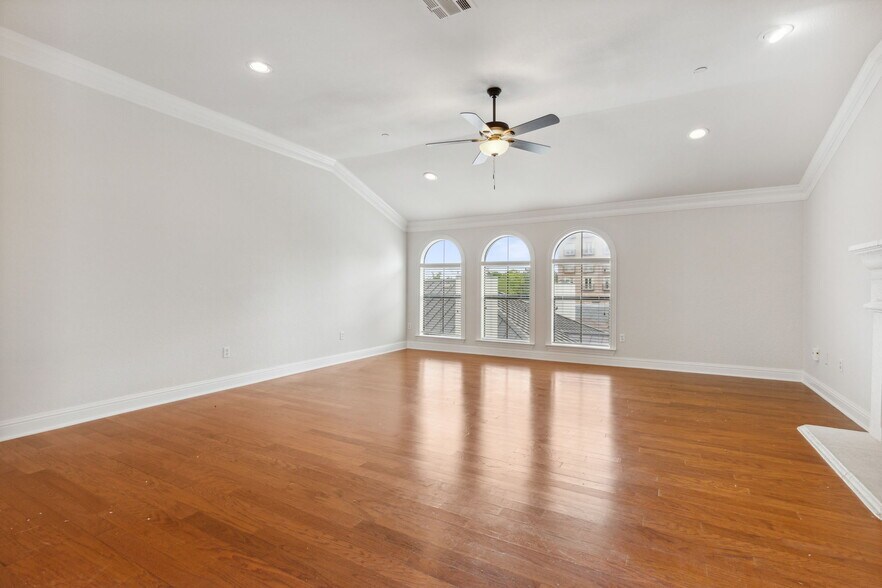 More Photos Of 4210 Prescott Ave, Dallas Apartments For Sale