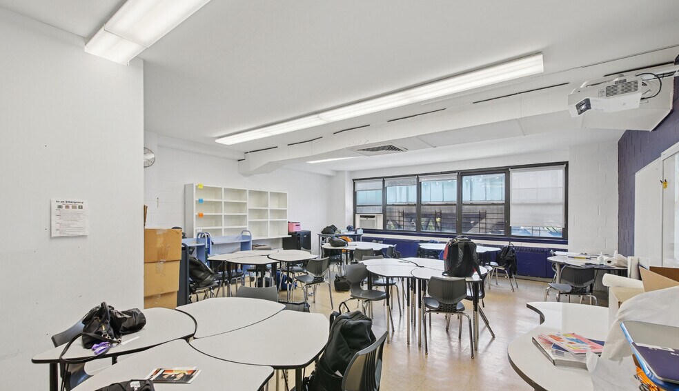 More Photos Of 124 Wadsworth Ave, New York Religious Facility For Lease