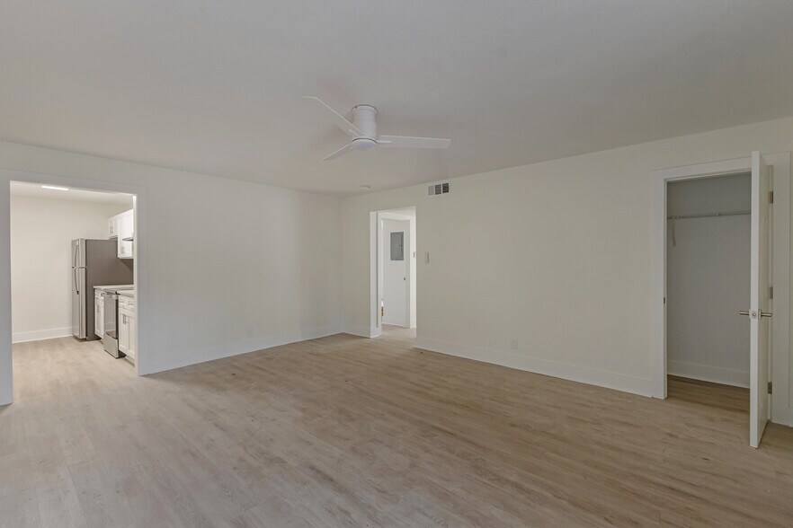 More Photos Of 2690 Drew St, Clearwater Apartments For Sale