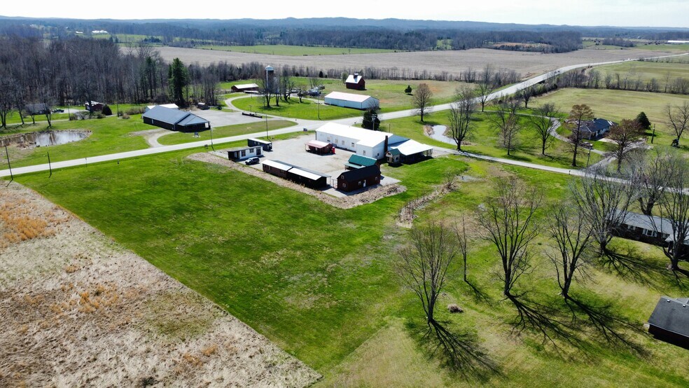 More Photos Of 677 S Cardinal Ln, Scottsburg Industrial For Sale