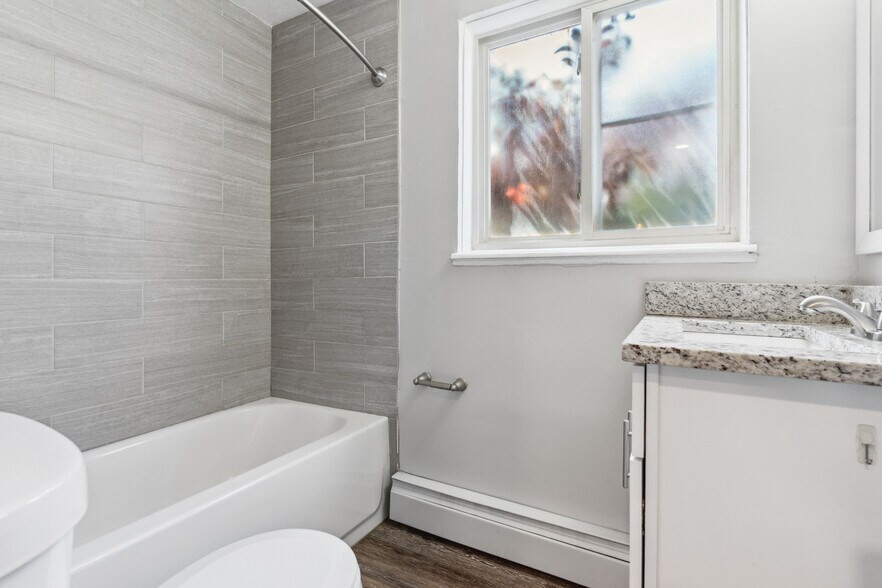 More Photos Of 5212 Franklin Blvd, Cleveland Apartments For Sale