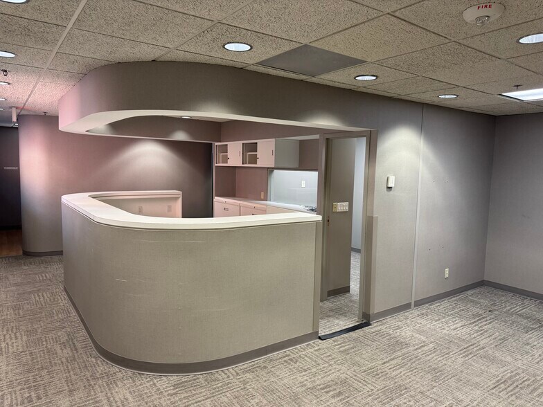 More Photos Of 1212 Pleasant St, Des Moines Healthcare For Lease