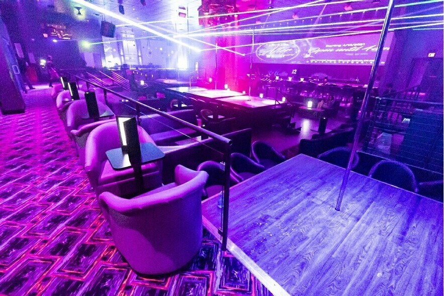 More Photos Of 5957 Terminal Avenue Ave, Colorado Springs Bar For Sale