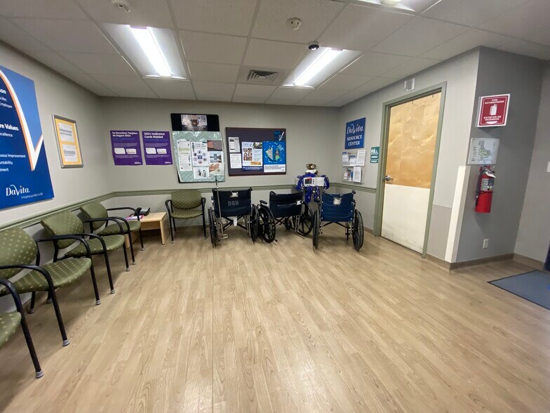 More Photos Of 4311 Old Indiana 261, Newburgh Medical For Sale