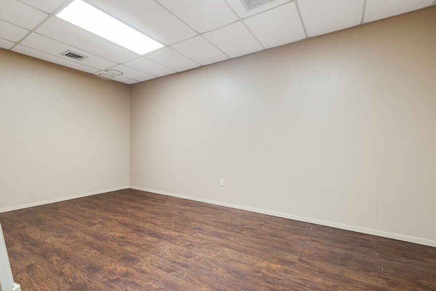 More Photos Of 1405 Braden St, Jacksonville Medical For Sale
