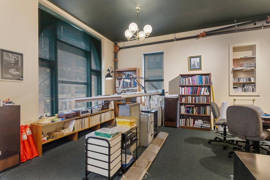 More Photos Of 112 W Hill St, Champaign Multifamily For Sale