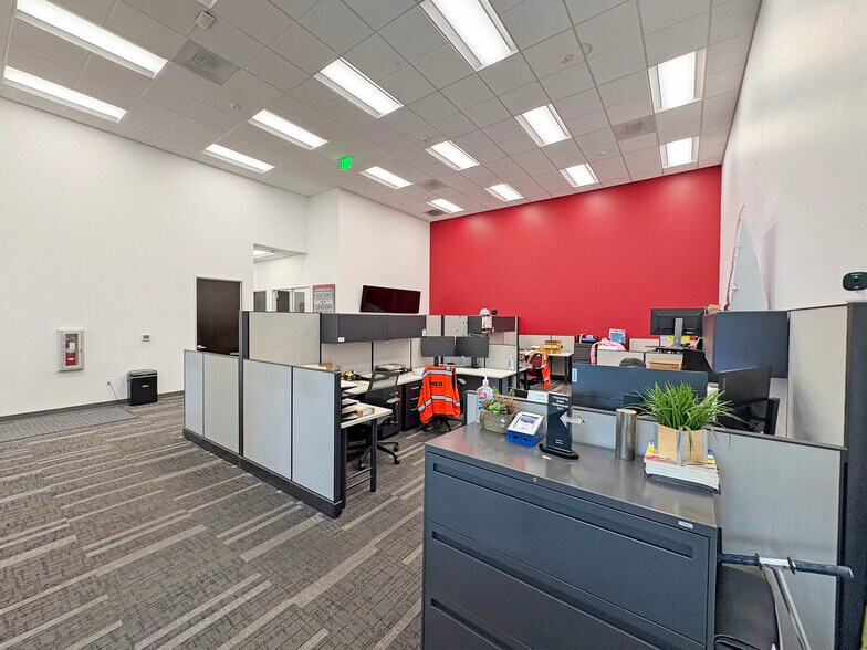 More Photos Of 15503 S Blackburn Ave, Norwalk Warehouse For Sale