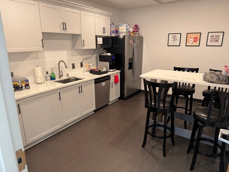 More Photos Of 601 Bethlehem Pike, Montgomeryville Medical For Sale