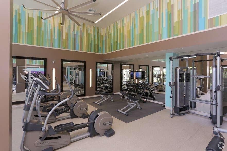 More Photos Of 9400 Corbin Ave, Northridge Apartments For Lease