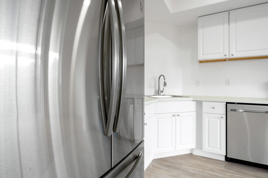 More Photos Of 3547-3607 E Uintah St, Colorado Springs Apartments For Sale