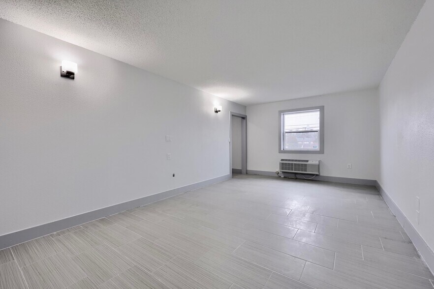 More Photos Of 2140 Lincoln Hwy E, Lancaster Hotel For Sale