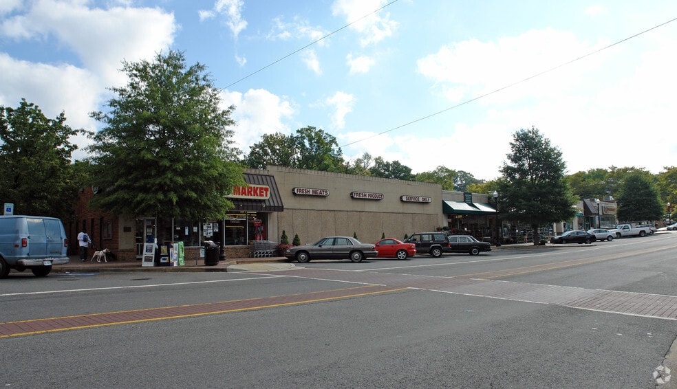 More Photos Of 5839-5853 Washington Blvd, Arlington Unknown For Lease