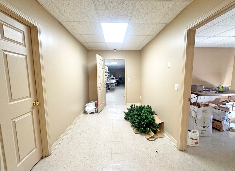 More Photos Of 109 Moran St, Glasgow Office For Sale