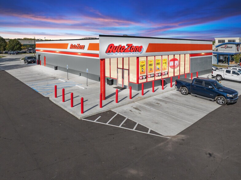 Primary Photo Of 2926 US 52, West Lafayette Storefront For Sale