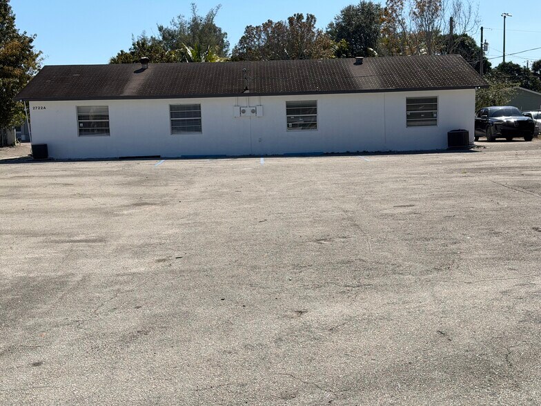 More Photos Of 2722 Westgate Ave, West Palm Beach Auto Dealership For Lease